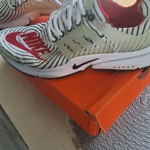 Nike White and Red Sneakers